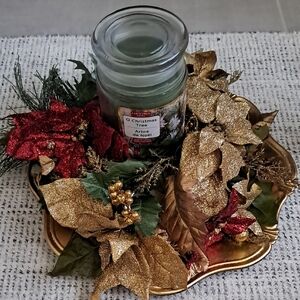 Holiday Candle Centerpiece with Gold and Red Accents
